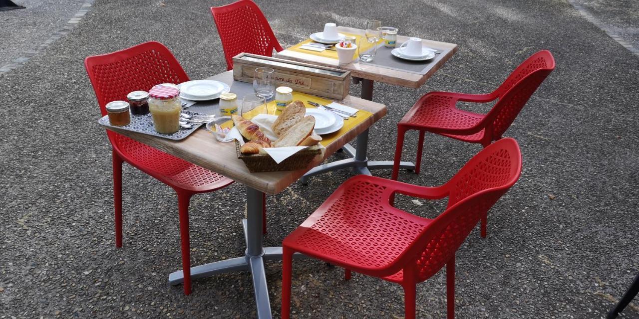 Bed & Breakfast Le Mimosa Saint-Saturnin-de-Lucian